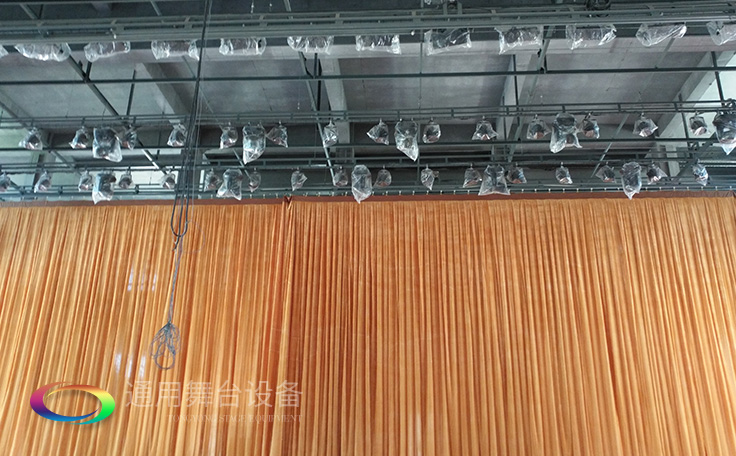 深圳濱海旅游度假區(qū)kaisa金沙灣雪域廣場舞臺阻燃幕布、舞臺燈光等項目！促進旅游、文化融合發(fā)展，帶動服務產業(yè)整體轉型升級！